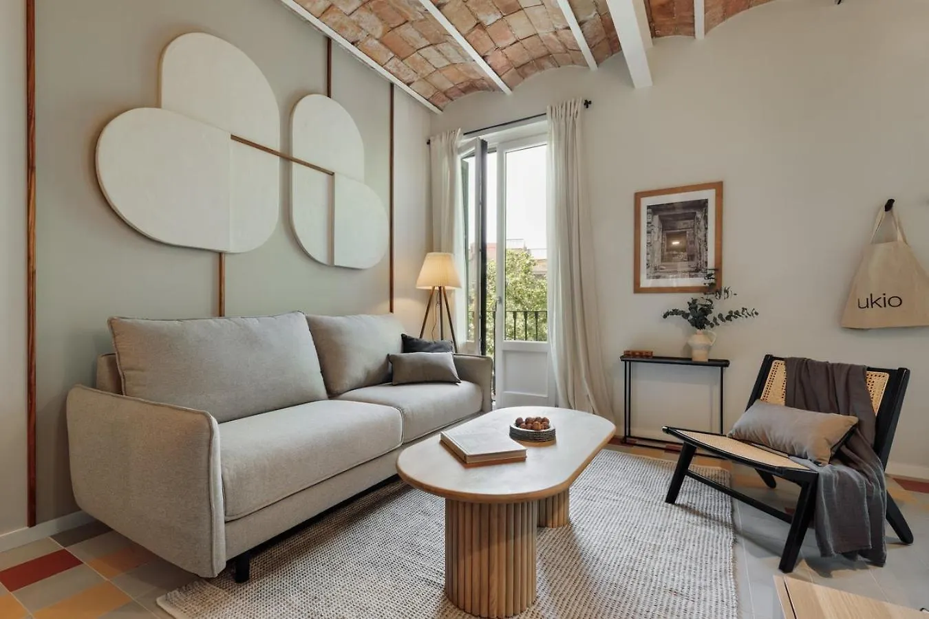Nal - 2 Bedrooms, Office And Balcony In Eixample Dreta برشلونة شقة
